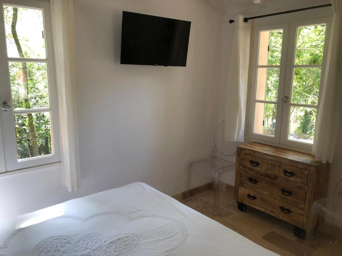 Appartement Les Mazets de la Cascade à Salernes Extérieur photo
